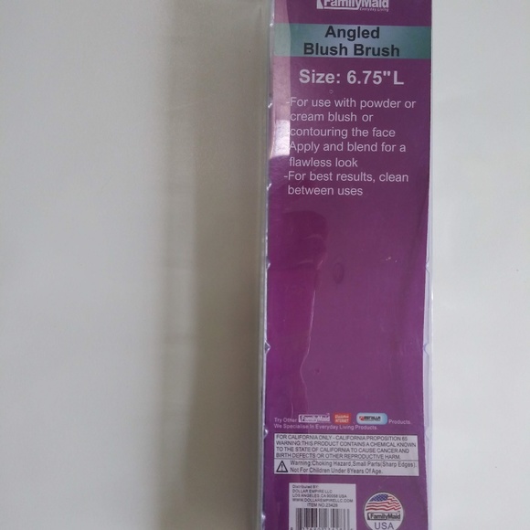 ANGLED BLUSH BRUSH - Picture 2 of 2